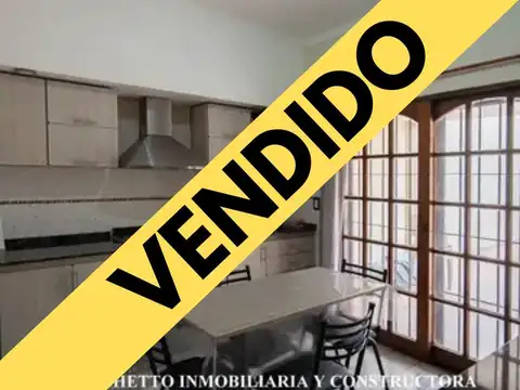 Venta Casa en lote propio 415m2 en Ciudad Madero. Apta credito.