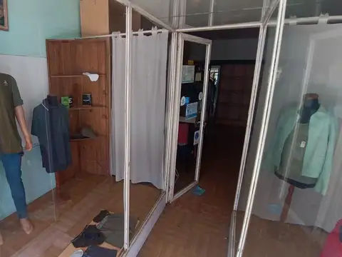 Local en Venta 50 años