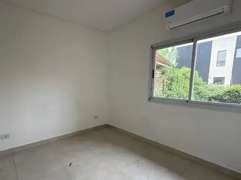 Departamento en Alquiler en El Aljibe, $ 700.000