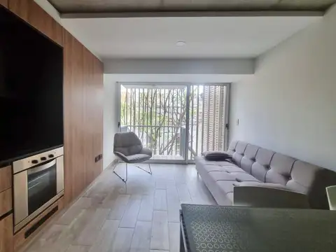 Hermoso monoambiente en San Juan 2114. A metros de Bv Oroño. Construcción 3df.