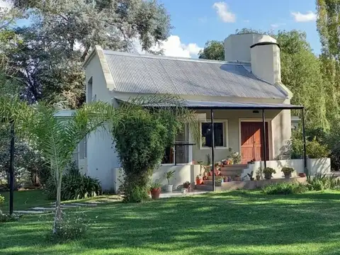CASA QUINTA 7 AMB. PILETA BARRIO CERRADO EL MORO