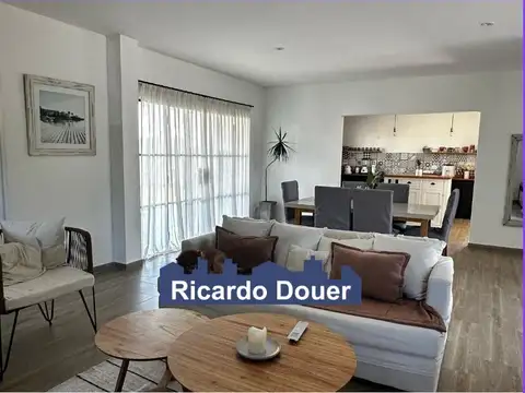 Casa  en de dos plantas en Venta en El Cantón, Escobar, G.B.A. Zona Norte