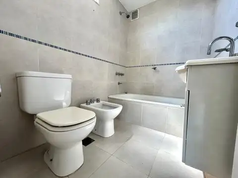 Pio Xii 1700, Piso 4