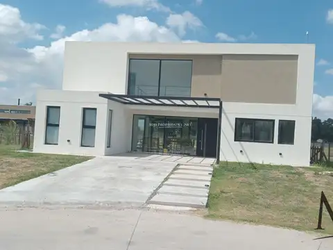 Venta Casa en La Alameda 4 Dormitorios Canning