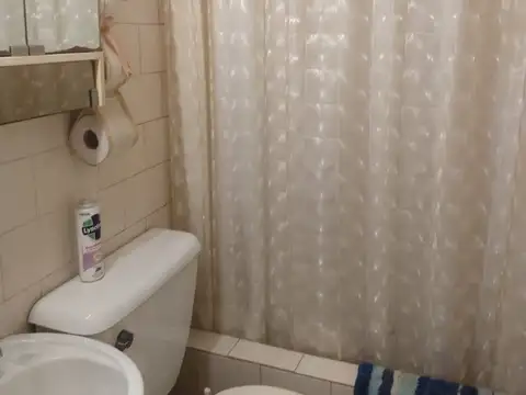 Departamento 5 ambientes con 2 baños