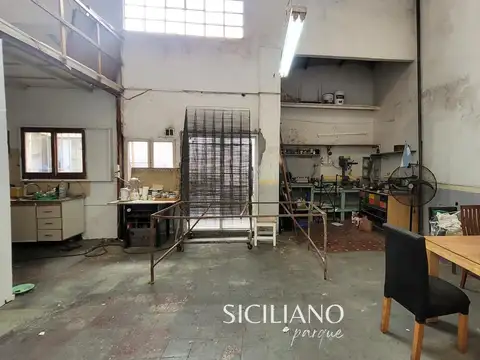 Galpon en Venta 8  mts Frente