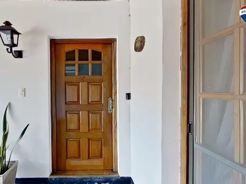 Depto Tipo Casa en Venta de 5 ambientes