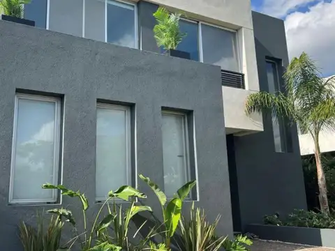 Casa en Venta en Castaños 3 dormitorios, Nordelta 100