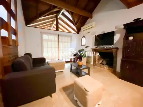 Casa en Venta en Las Lajas Country Club, USD 230.000