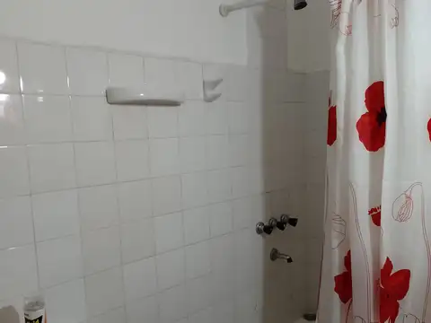 Departamento en venta en Constitución de 2 ambientes lateral