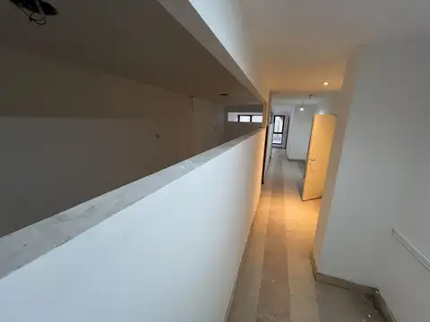 Oficina en Alquiler 40 años