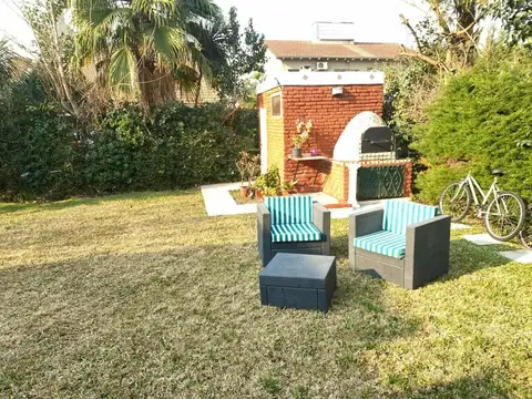 Casa en venta - 5 Dormitorios 3 Baños - Canning