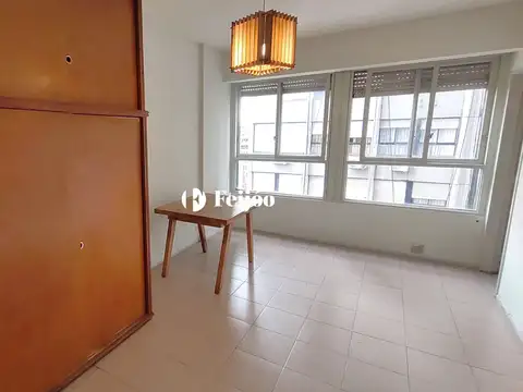 Hipólito Yrigoyen 1300, Piso 15