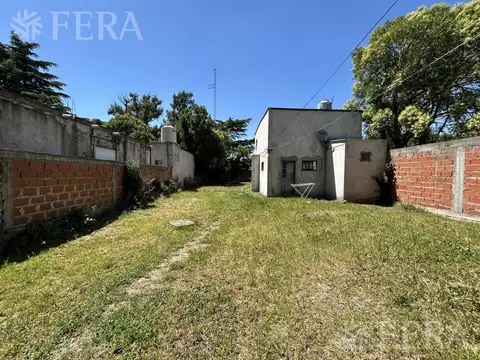 Venta de Casa 3 ambientes a reciclar en Abasto