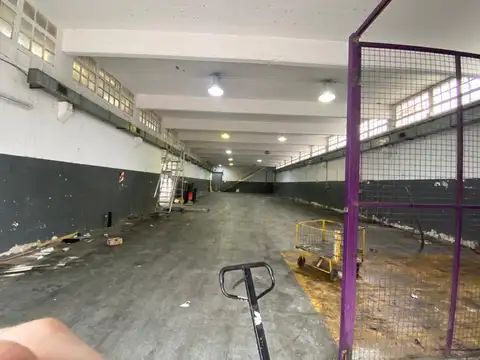 Galpon en Alquiler 100  mts Fondo