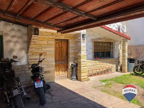 CASA 3 AMBIENTES VENTA MONTE GRANDE APTA CRÉDITO