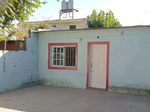 CASA DOS AMBIENTES EN ALQUILER- SAN MIGUEL