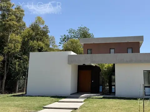 Venta Casa - Barrio Santa Elisa Pilar del Este - 5 ambientes