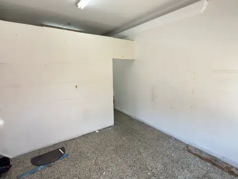 Local en Venta en Parque Chacabuco, USD 50.000