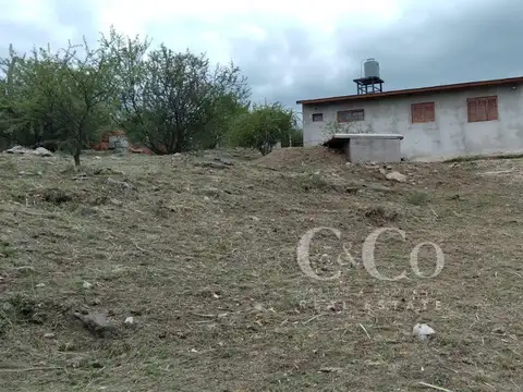 VENTA DE AMPLIO MONOAMBIENTE DE 55M² TERRENO DE 964M². VALLE DEL SOL, VILLA SANTA CRUZ DEL LAGO