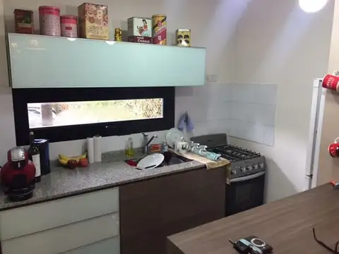 Casa 2 ambientes con 1 baño