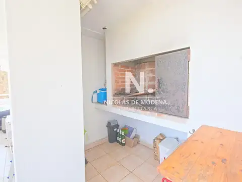 Departamento 4 ambientes con 2 baños