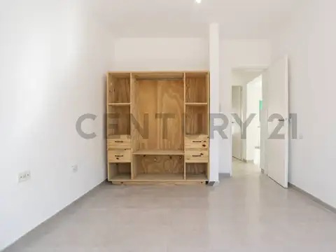 Depto Tipo Casa en Venta en Los Hornos, USD 65.000