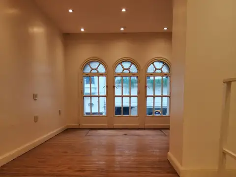 Depto. tipo casa, COCHERA, A NUEVO