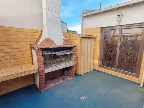 Depto Tipo Casa en Venta de 5 ambientes
