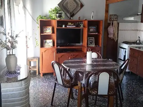 Depto Tipo Casa 3 ambientes con 1 baño