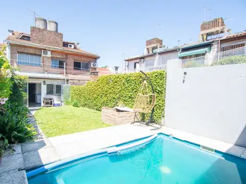 Venta Casa Dúplex 5 ambientes con pileta , Olivos