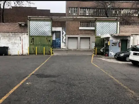 Galpon en Alquiler 128  mts Fondo