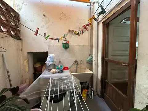 Depto Tipo Casa en Venta 50 años