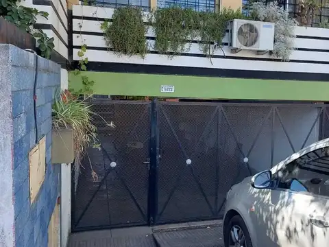 Depto Tipo Casa en Venta de 4 ambientes