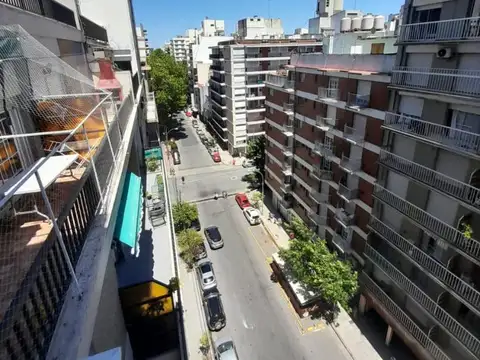 Alsina 2352 , Piso 8