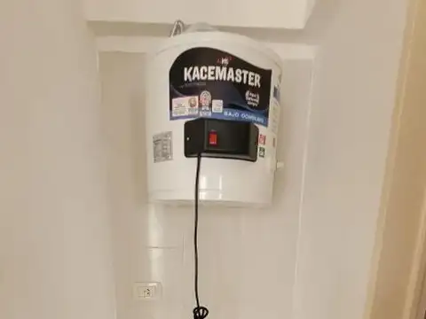 Departamento en Alquiler en Caseros, $ 560.000