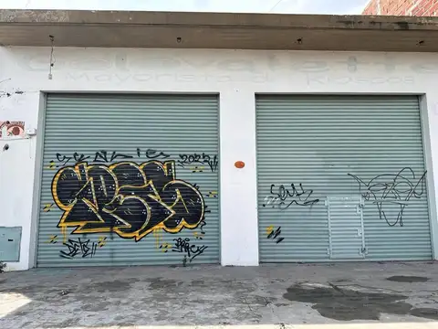 Local en Venta en Luis Guillon, USD 207.000