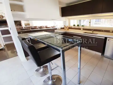 Casa en Alquiler - Zona Lasalle / REF: 8908