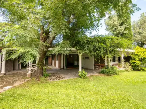 Altos del Sauce hermosa Casa quinta 1500mt2