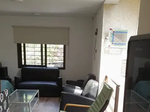 UNICA CASA 2 DORMITORIOS, PILETA Y BAJADA AL RIO