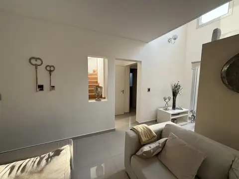 Casa en venta 5 ambientes en Altos de Hudson I