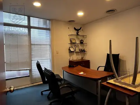 Oficina en Alquiler 40 años