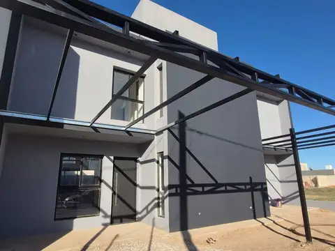 Casa en Venta en Countries y Barrios Cerrados en Cordoba Capital, USD 139.900