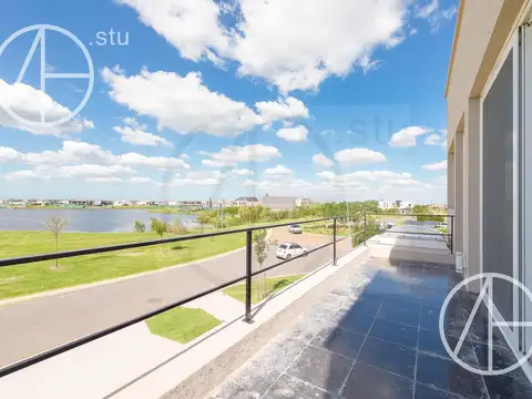 Casa en alquiler anual en Costas Puertos