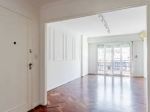 Av. Callao 1200, Piso 8