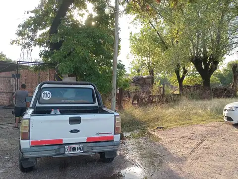 Venta 4 Lotes Con Galpón. Pontevedra