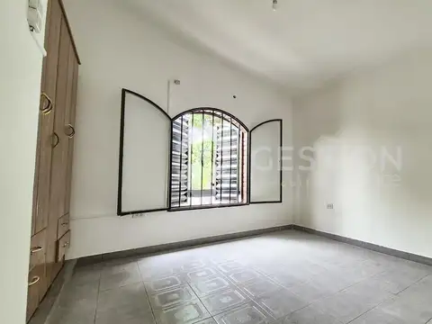 Francisco de Aguirre  al 4600