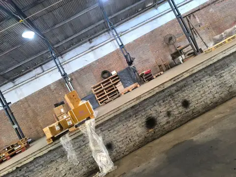 DEPÓSITO 750 M2, BUENA UBICACIÓN