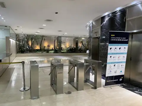 Oficina en Alquiler 25 años