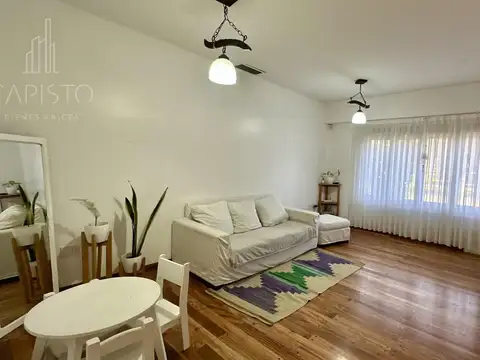 Profesor Aguer  al 6300